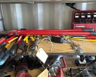 5616  Bolt Cutters, Winch Puller, PryBar  Ratchet Straps 