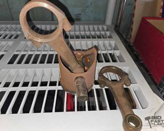 3508  Piston  Connecting Rod 