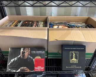 4572 DVDs, BluRays and Series Collections