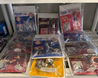 4516  NEW 12 Sports Superstar Collectibles 