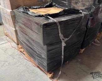 2548  Pallet of McKesson Alcohol Prep Pads 