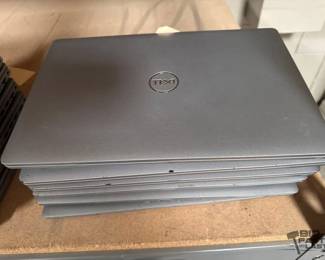 2522 6 Dell Latitude Laptops