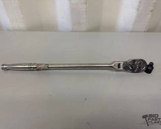 5562 SnapOn 12 Drive Ratchet with Adapter