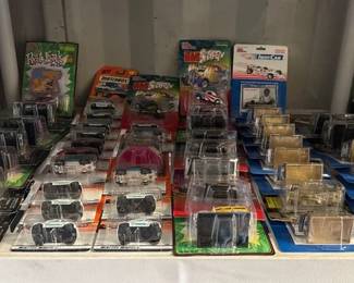 4504  NEW 48 Die Cast Cars 