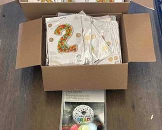 4088  NEW Party Decor and Props 