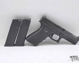 438  NEW Glock 21 .45 Auto SemiAuto Pistol 