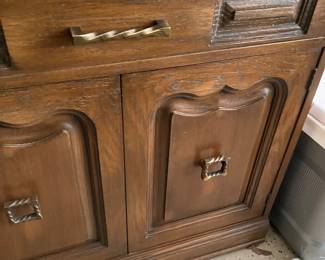 96	$300.00 	Romweber Credenza
