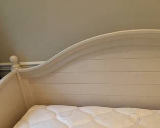 14 $320.00 Daybed with both mattresses