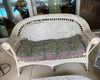 51	$180.00 	4 pieces cream wicker set 
