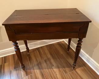 11 $200.00 Spinet plantation desk 36x20x33