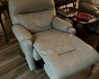 15 $110 each Swivel Rockers tan color 82x42Wx48T
