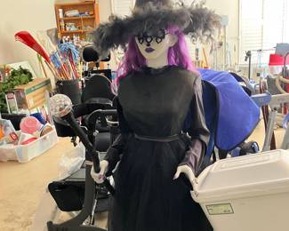 98	$60.00 	Halloween Witch
