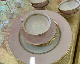 79 $80.00 Carbbee by Lenox Dinnerware
6