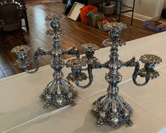 36 $500.00 Pair of Reed & Barton Baroque Rococo silver plate candlesticks 15x16x7