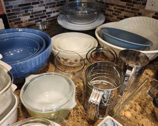 Kitchen Essentials -Pyrex