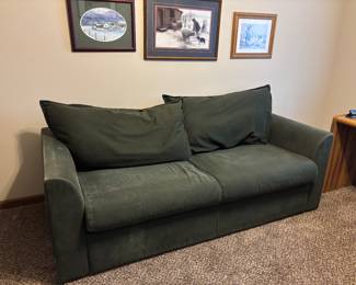 Pull-out couch
