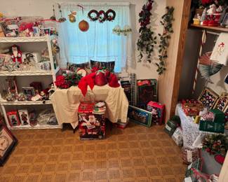 Christmas room full of vintage