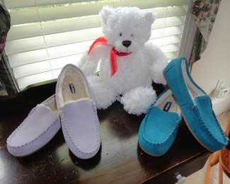 Shoes are size 7B from Lands End