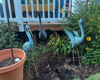 Metal crane yard art