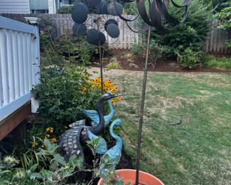 Metal cranes/spinning yard decor