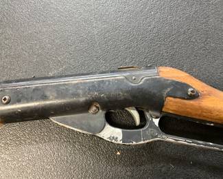 Daisy Powerline Model 860 BB Pellet Gun
