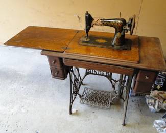 Singer Sewing machine