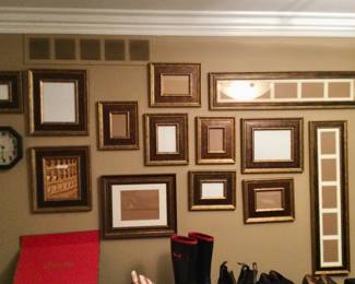 Picture Frames - Identical in color
