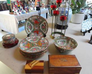 Early 20th century rose medallion plates, 8” dia. set of 7
