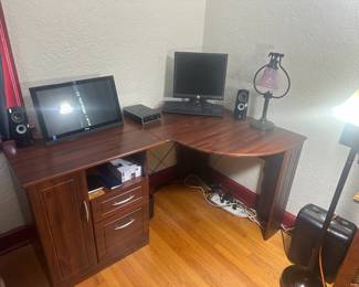 Computer desk modern