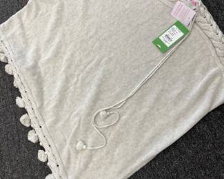 Nwt
$50