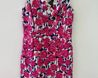 Vineyard vines Kentucky derby size 10
Nwt $80