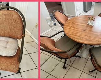 round dining table + 4 chairs 