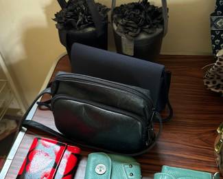 handbags - purses 