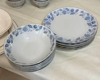 blue & purple floral tea bowls 