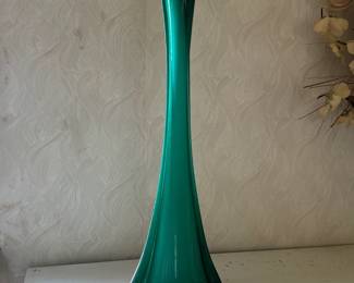 retro fluted bud vase 
