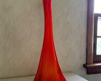 LE Smith Swung Glass Vase 