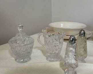 crystal salt and pepper shakers 