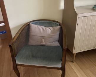 Cushioned chair
