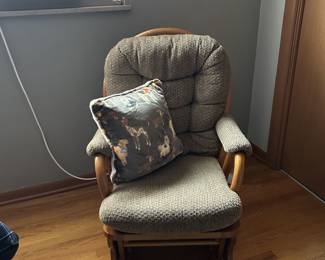 Glider rocking chair