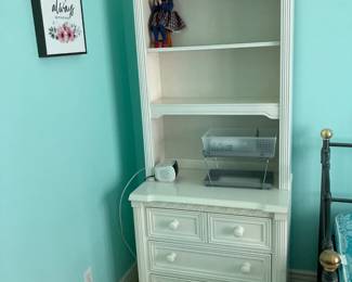 White cabinet w shelf