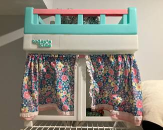 Today's Kids doll house
