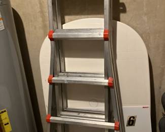 Folding extension ladder
