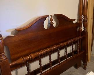Full/Queen Headboard