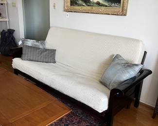 Ver cool futon