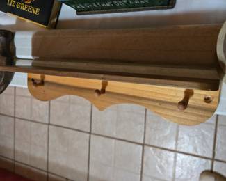 Small wall Shelf Hanger