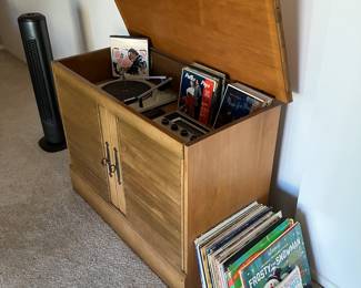 Vintage stereo console