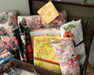 Beautiful vintage new old stock sheets/linens, some used but in excellent condition