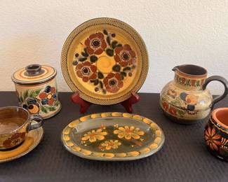 JH125Vintage Folk Art Pottery