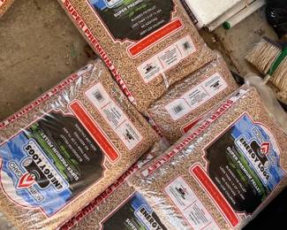 JH165North Idaho Super Premium Pellets Energy Logs