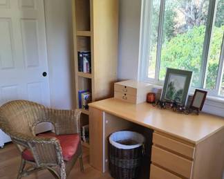 JH170Desk With Wood Storage Cabinet